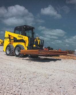 Gehl R165